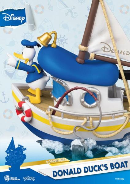 Disney Summer Series D-Stage PVC Diorama Donald Duck's Boot 15cm